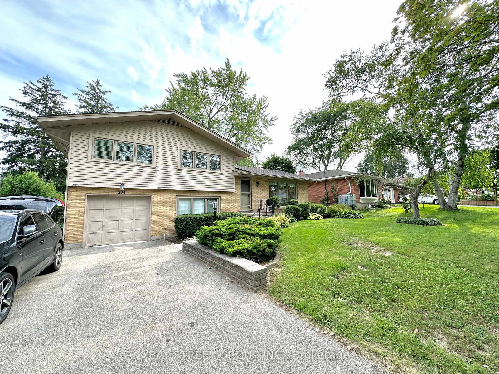 245-forest-hill-drive-kitchener-ontario-x12261137