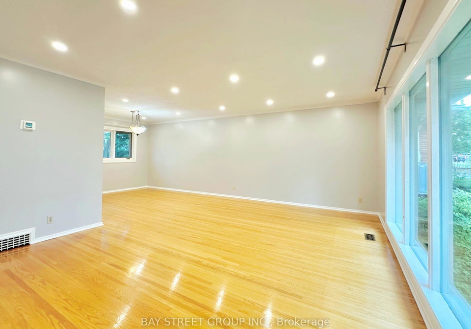245-forest-hill-drive-kitchener-ontario-x12261137