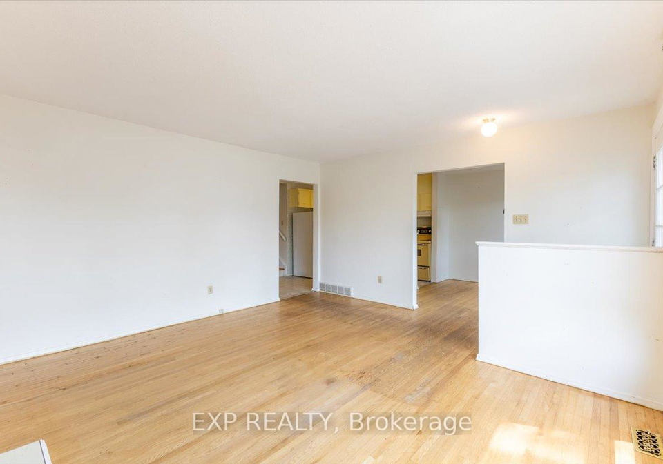 2209-fillmore-crescent-ottawa-ontario-x12261295