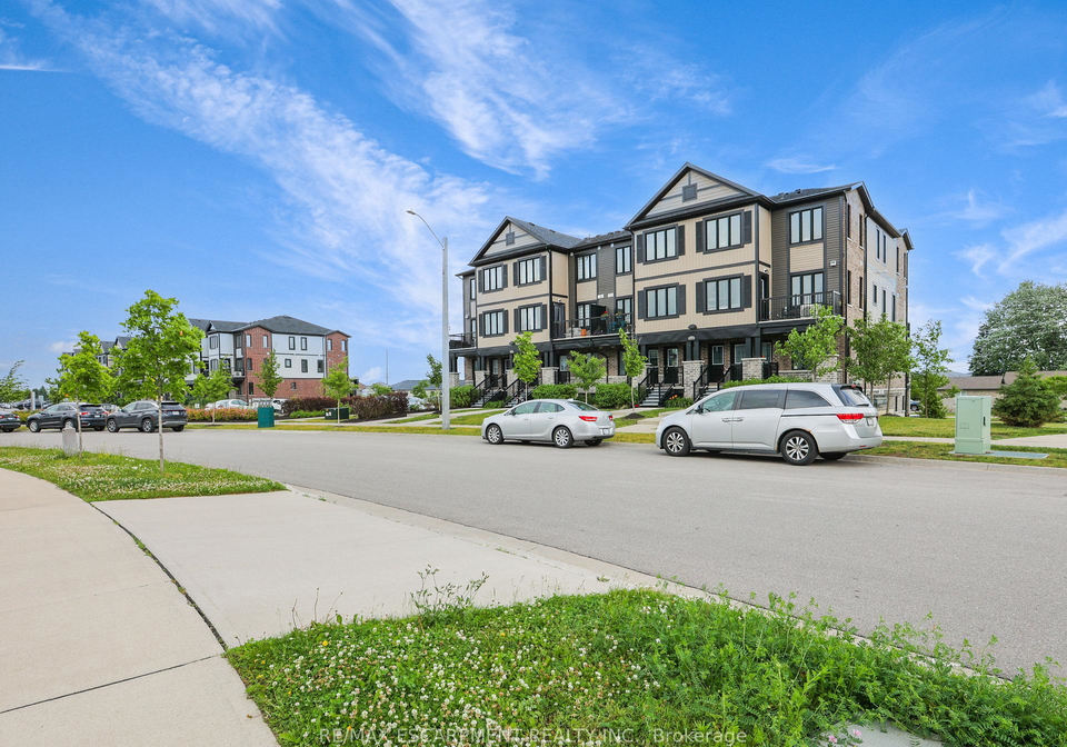 148-rochefort-street-kitchener-ontario-x12261354