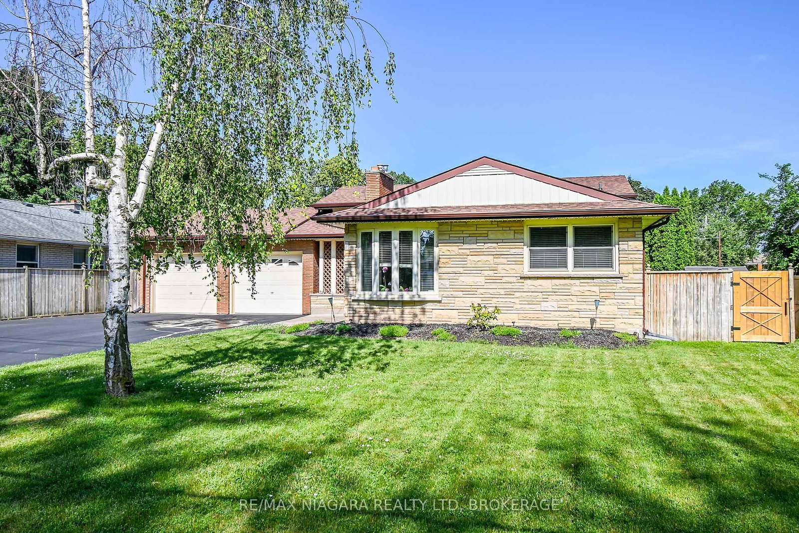 679-niagara-street-st-catharines-ontario-x12261700