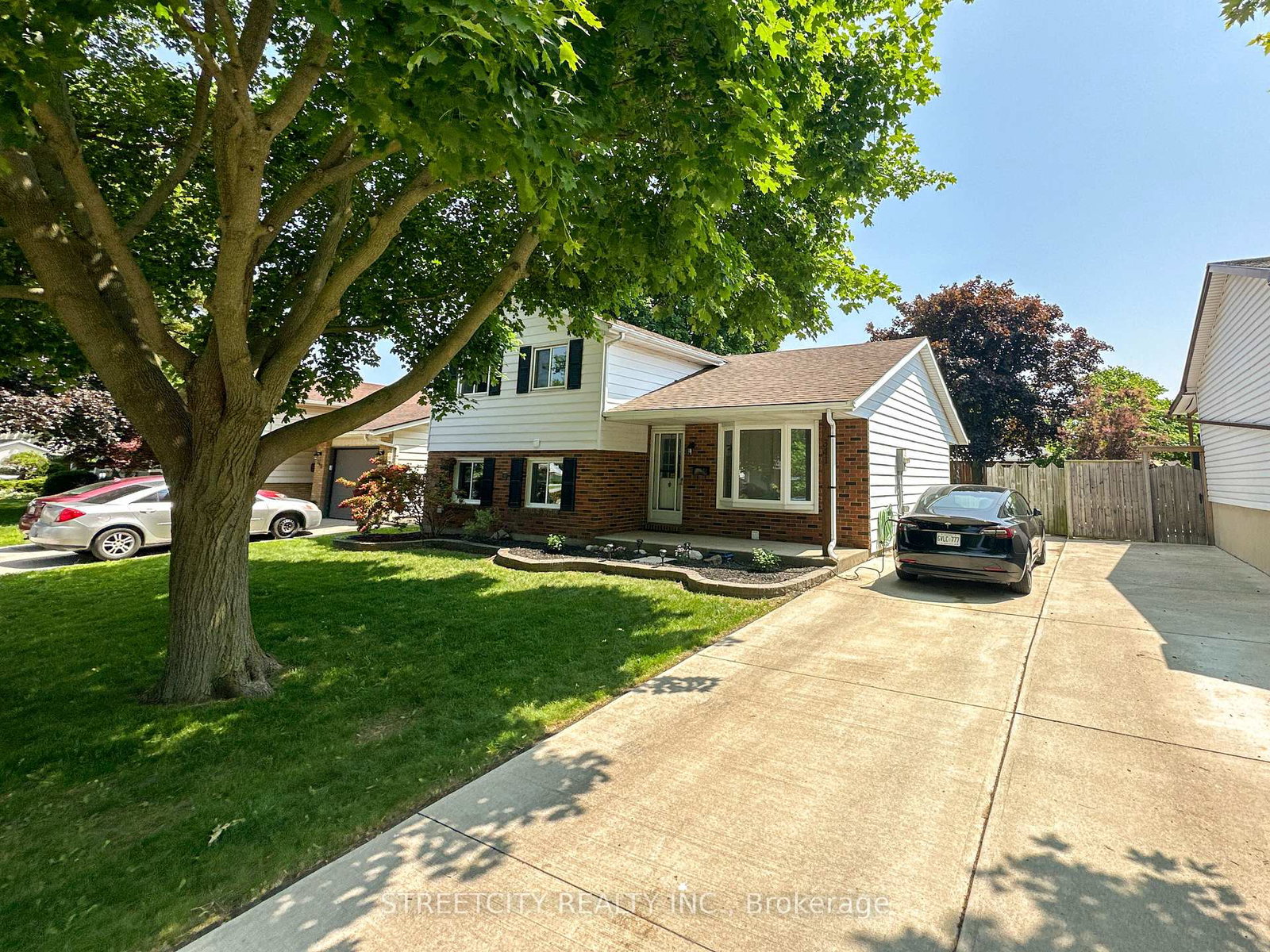 341-bradford-drive-sarnia-ontario-x12261771
