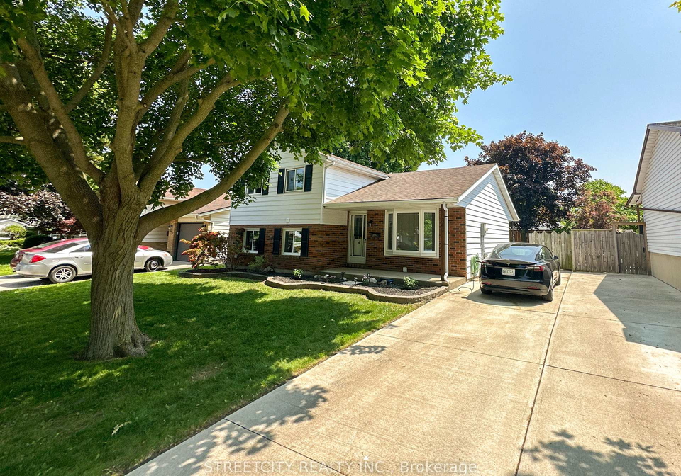 341-bradford-drive-sarnia-ontario-x12261771