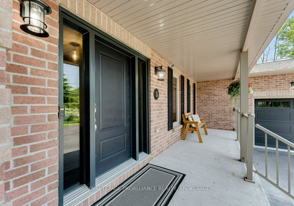 5-faircrest-boulevard-kingston-ontario-x12262176