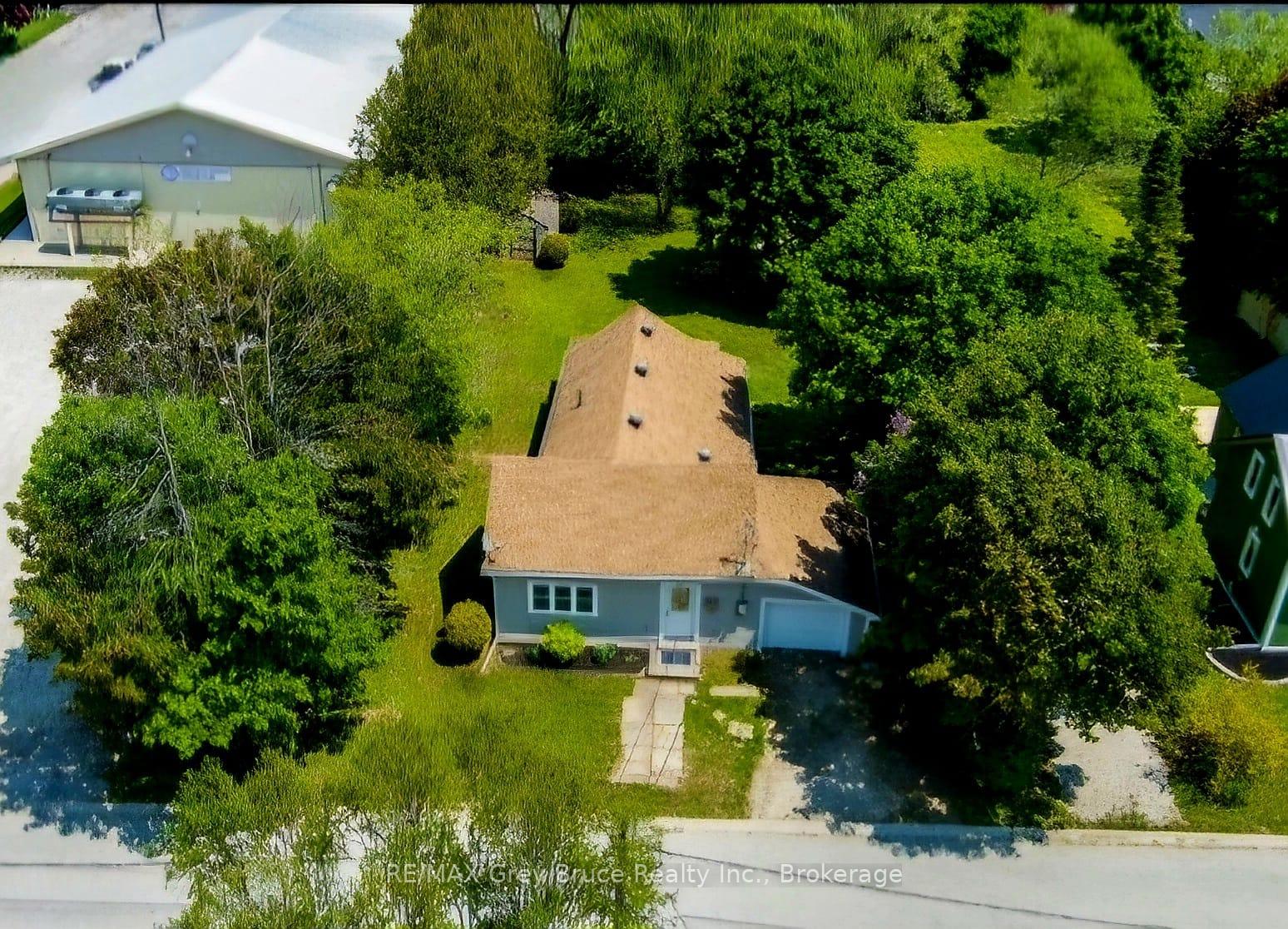 523-tyson-street-south-bruce-peninsula-ontario-x12262256