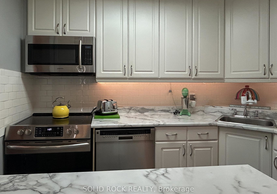 2000-jasmine-crescent-ottawa-ontario-x12262439