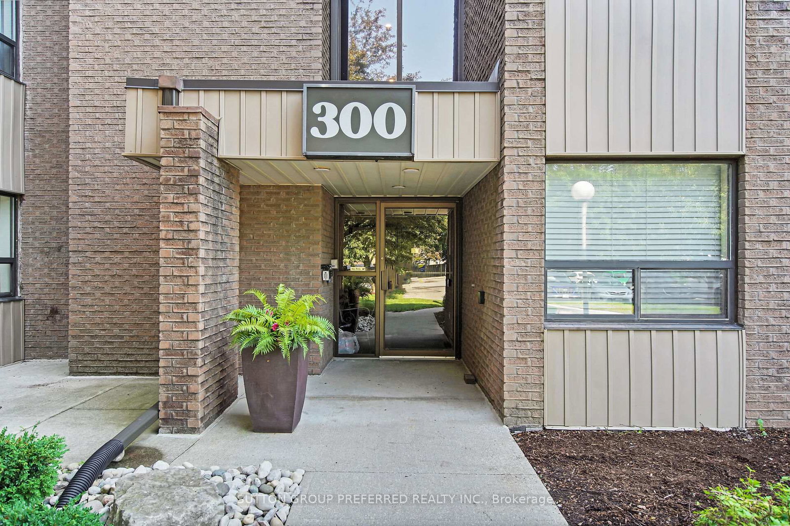 300-everglade-crescent-london-north-ontario-x12262505