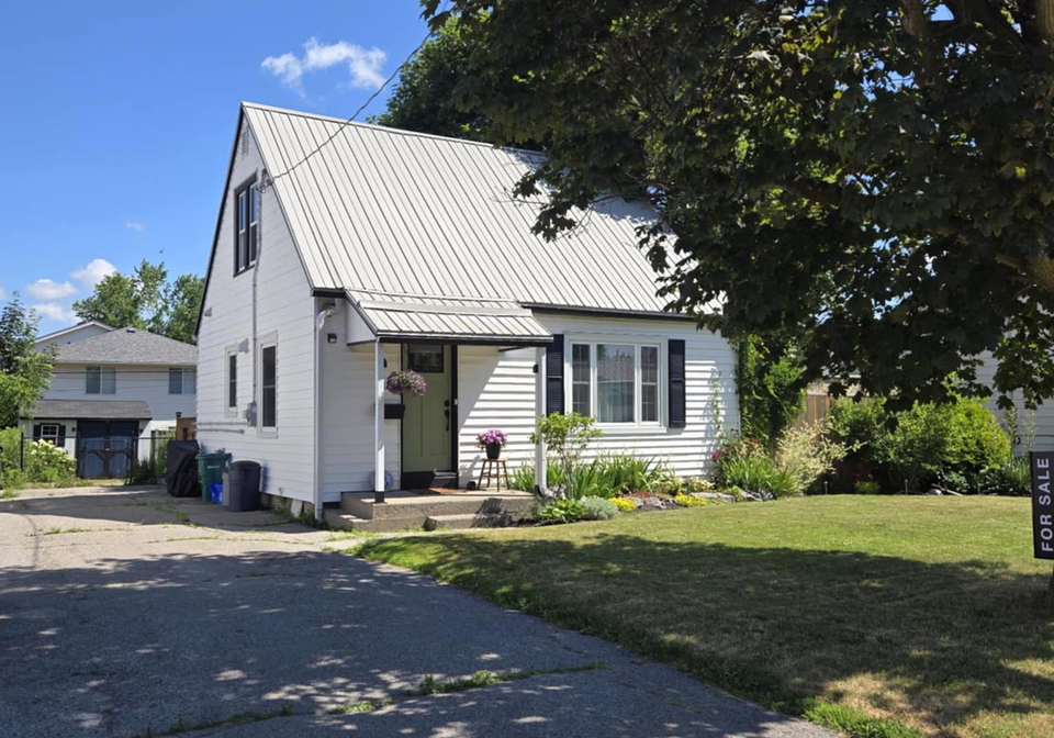 18-wilson-crescent-quinte-west-ontario-x12263083