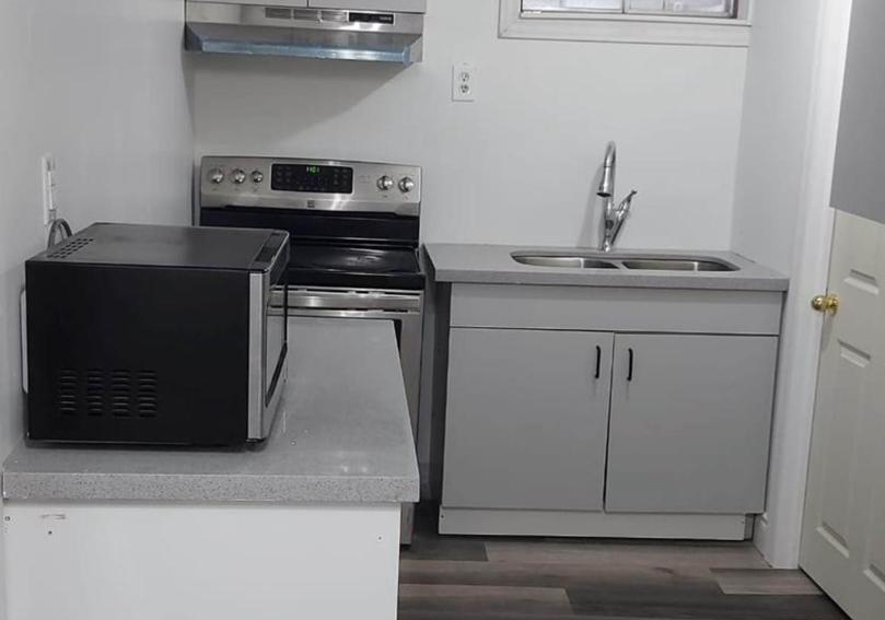 16-puritan-court-hamilton-ontario-x12263447