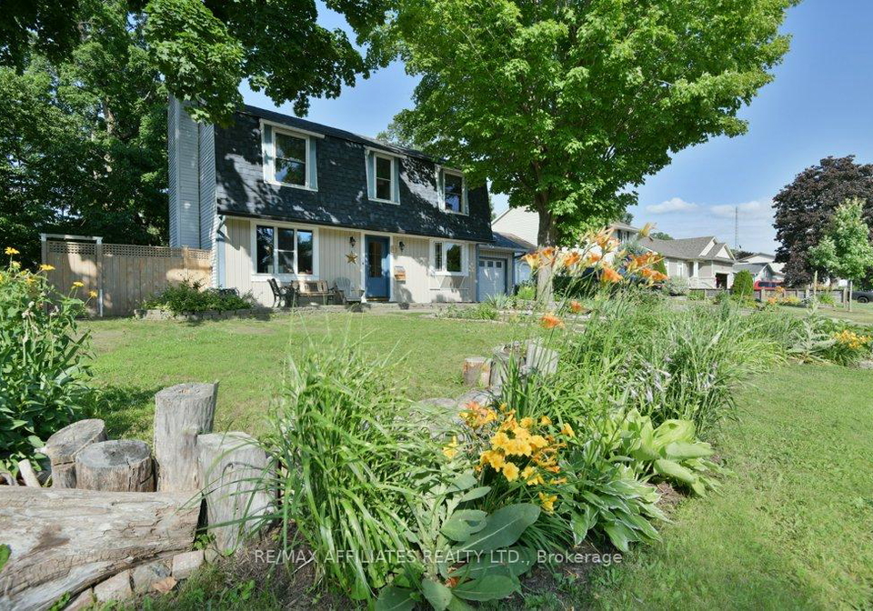 33-julian-street-carleton-place-ontario-x12263480