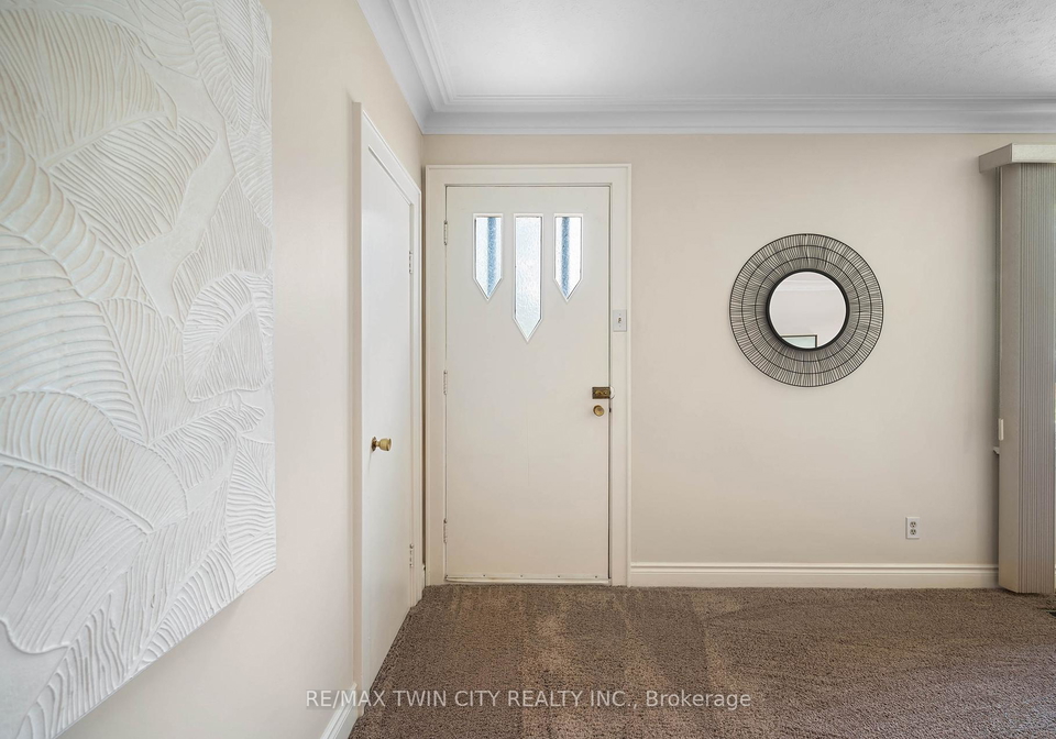65-sixth-avenue-kitchener-ontario-x12263632