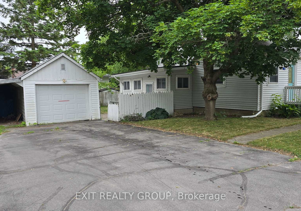 37-bruce-street-quinte-west-ontario-x12263708