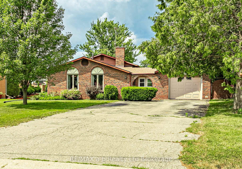 6-kirwin-drive-ingersoll-ontario-x12263895