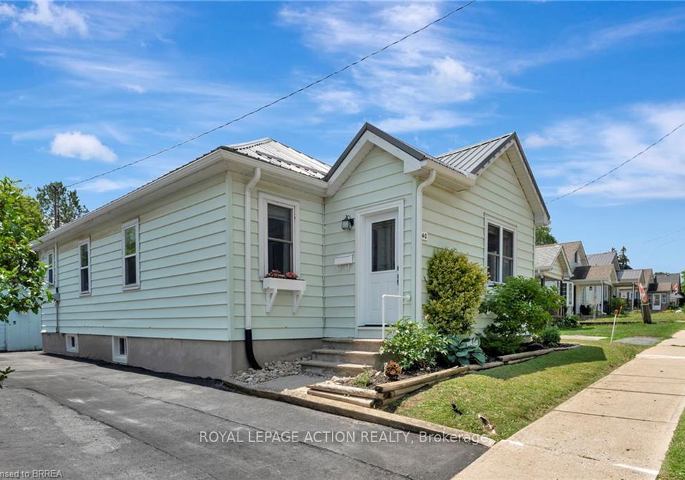 240-grove-street-norfolk-ontario-x12264021