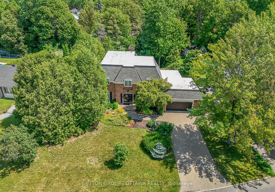 31-chinook-crescent-ottawa-ontario-x12264287