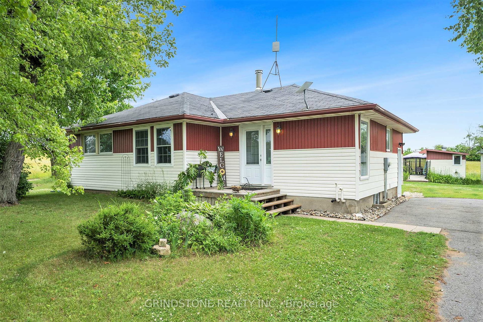 11754-highway-15-highway-montague-ontario-x12264362