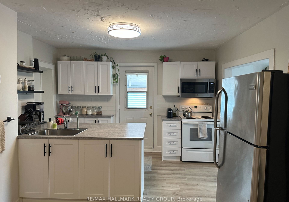 943-wellington-street-w-ottawa-ontario-x12264423