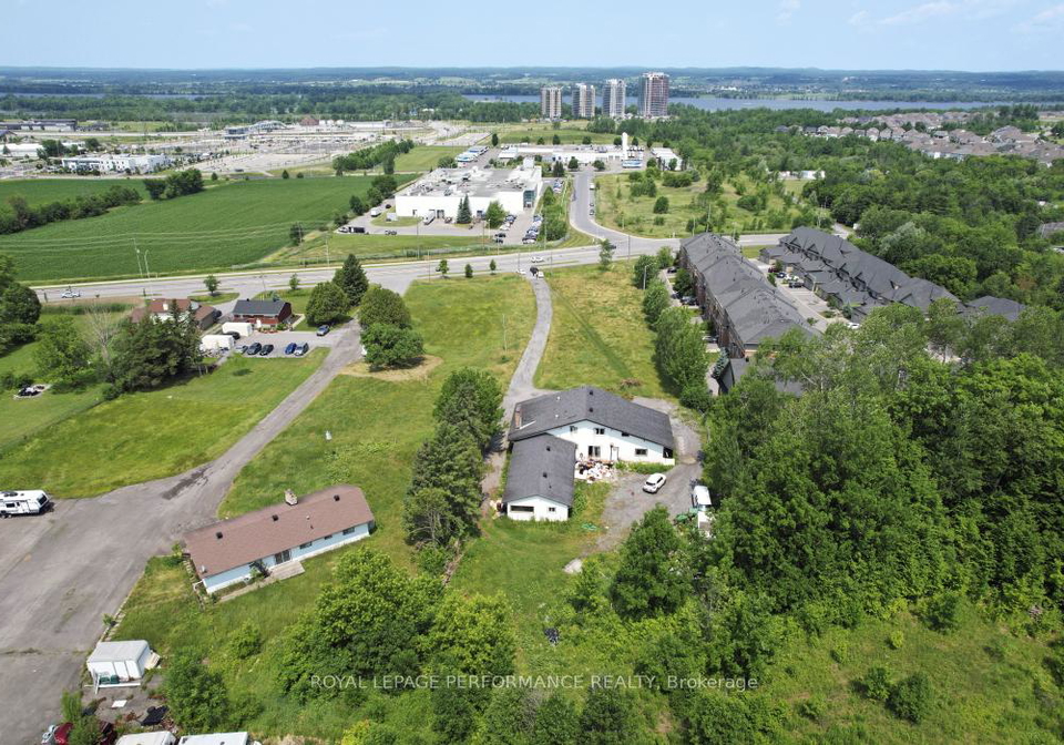 1016-old-montreal-road-ottawa-ontario-x12264515