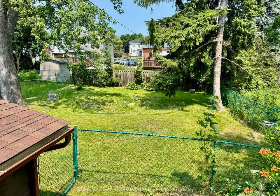 232-munroe-avenue-peterborough-east-ontario-x12265019