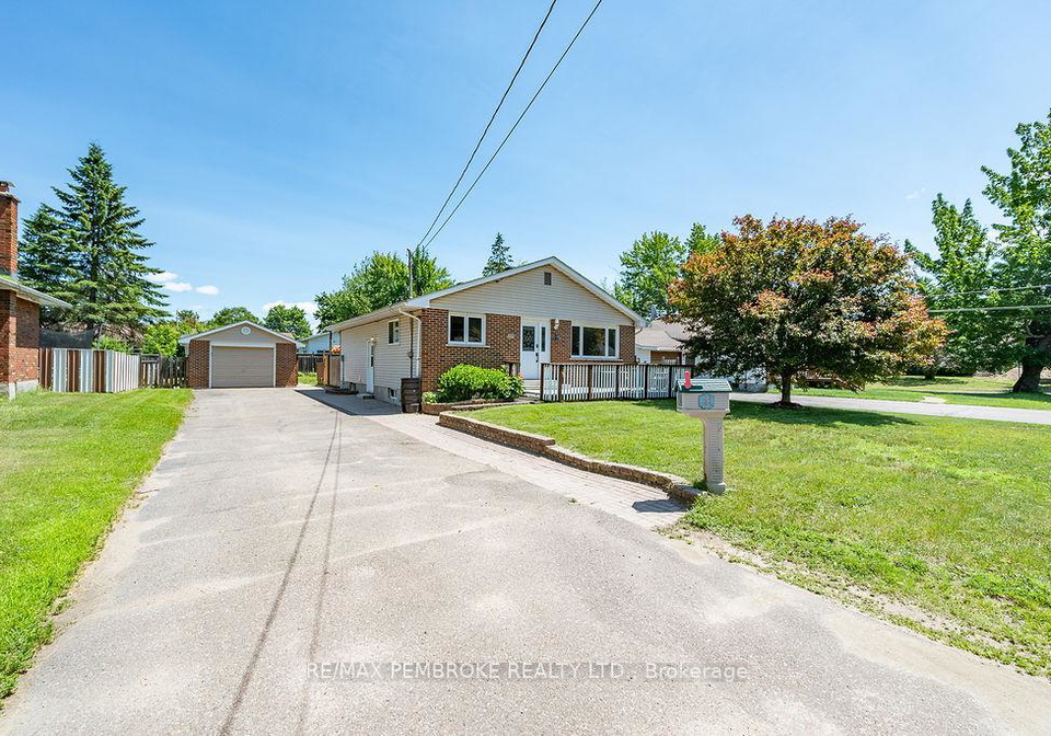 62-mary-street-petawawa-ontario-x12265130
