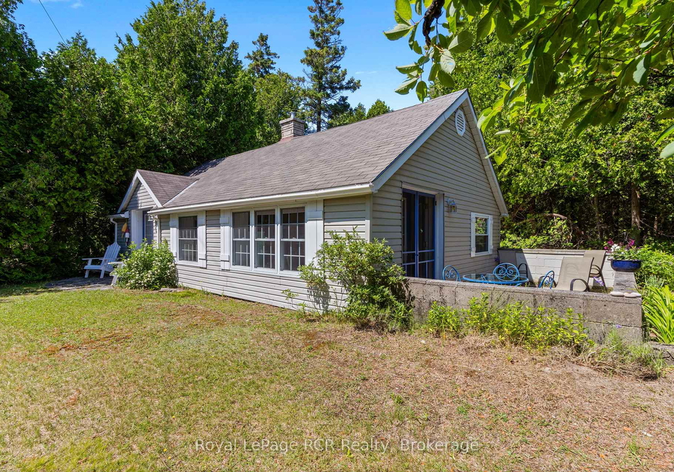 115-adelaide-street-south-bruce-peninsula-ontario-x12265231
