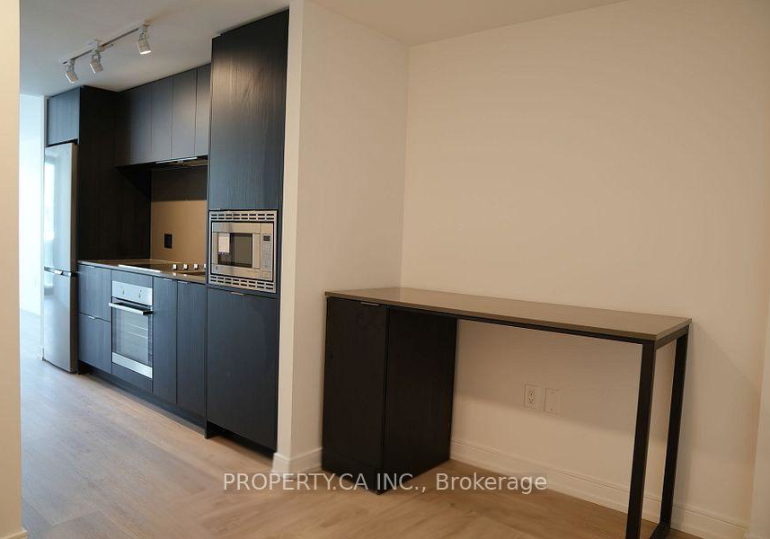 1-jarvis-street-hamilton-ontario-x12265470
