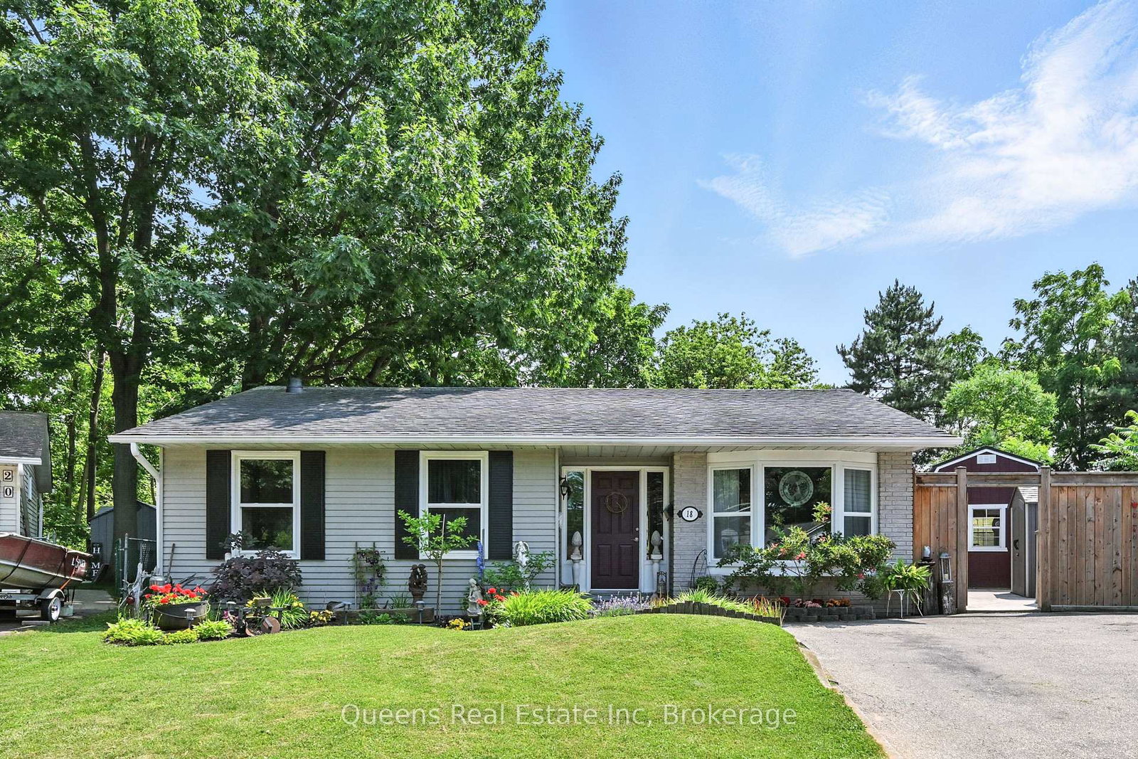 18-inglewood-court-n-grimsby-ontario-x12265662