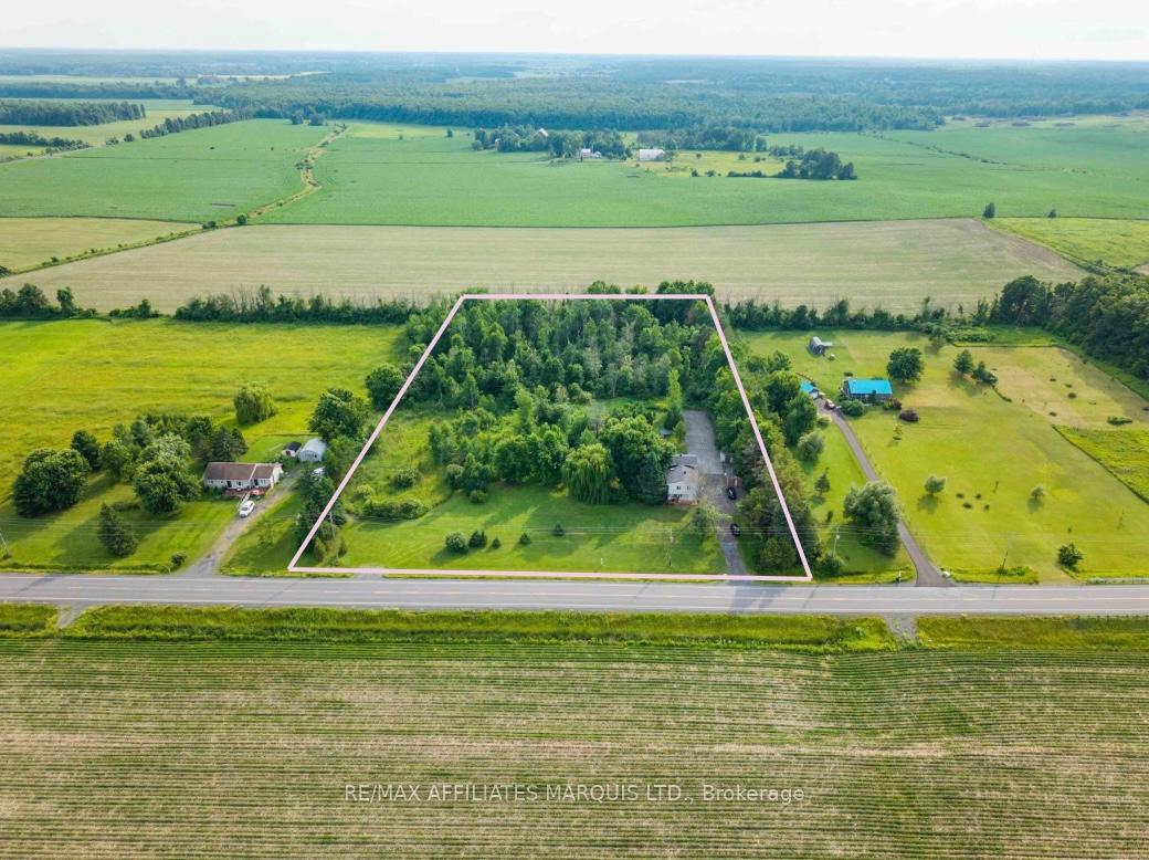 5042-johnson-road-south-glengarry-ontario-x12265677