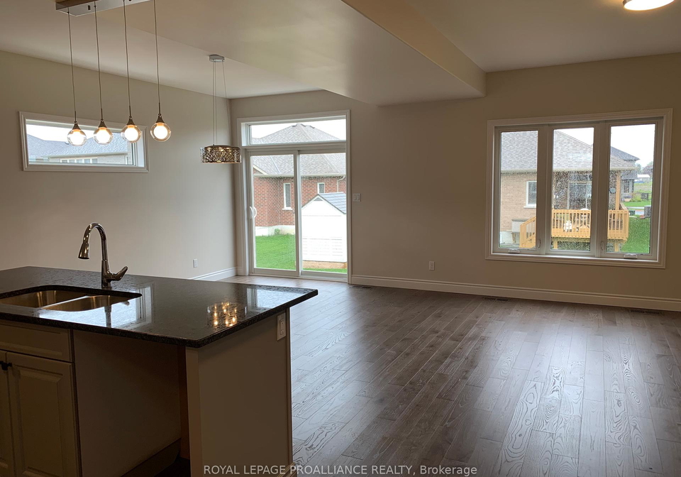 66-farmington-crescent-belleville-ontario-x12265705