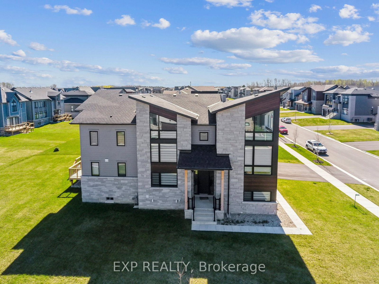 100-stoneleigh-drive-blue-mountains-ontario-x12265920