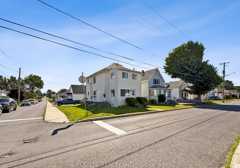 745-747-amelia-street-cornwall-ontario-x12265924