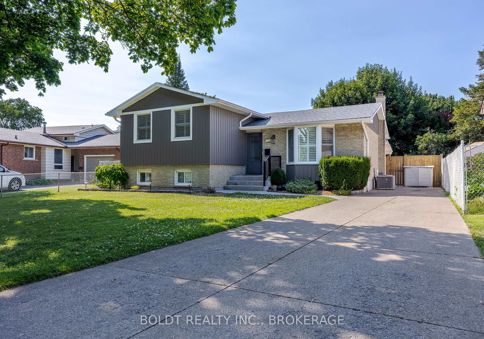 25-greenmeadow-court-st-catharines-ontario-x12266021