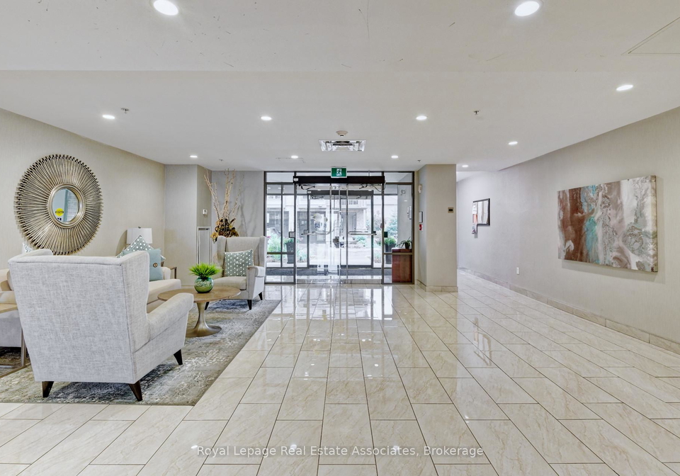 35-southshore-crescent-hamilton-ontario-x12266329