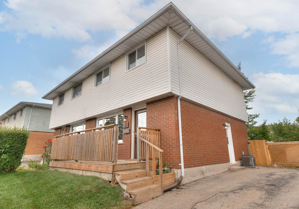 31-roberts-crescent-kitchener-ontario-x12266605