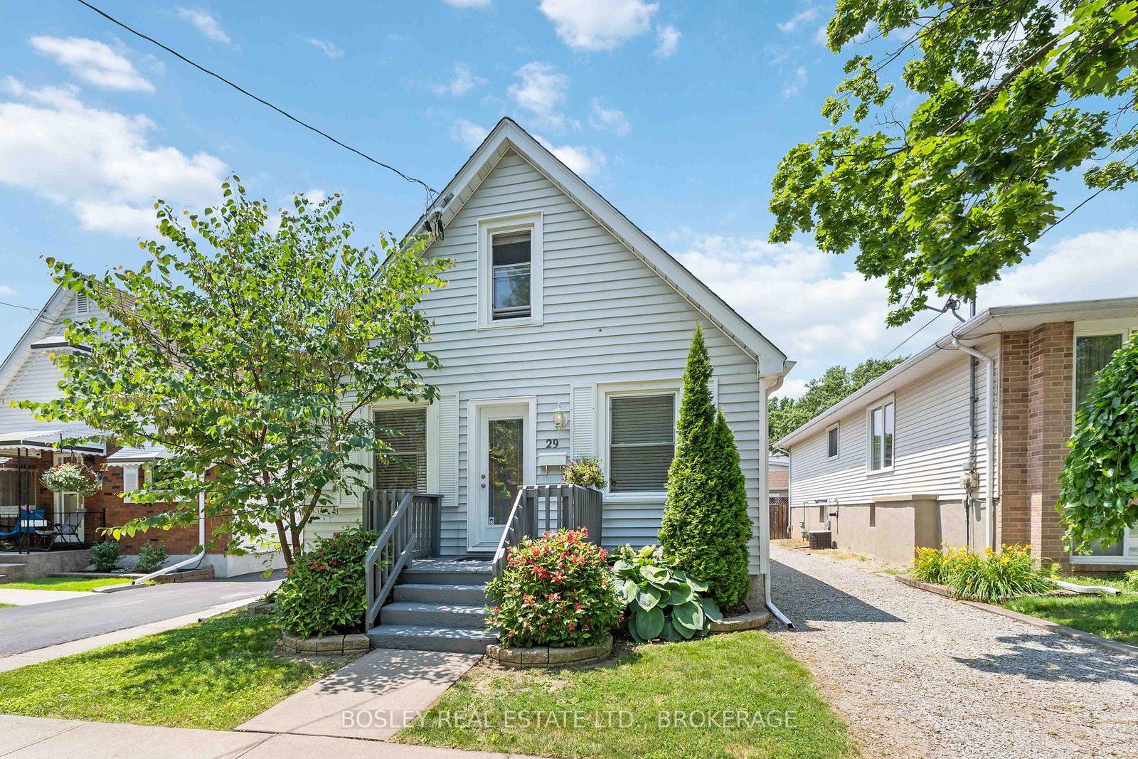 29-mildred-avenue-st-catharines-ontario-x12266637