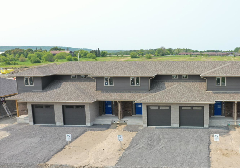 15-parkland-circle-quinte-west-ontario-x12266787