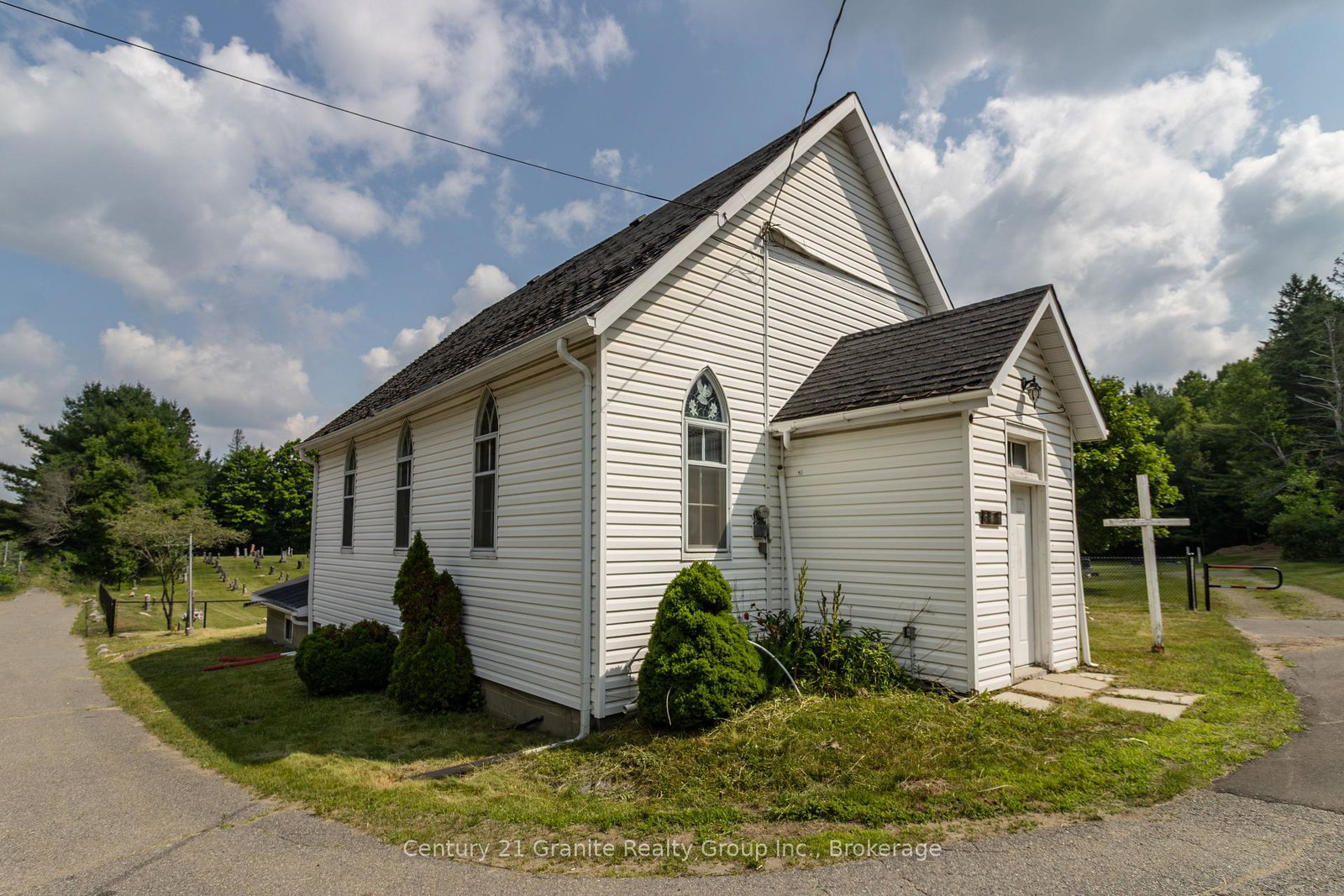 10961-highway-118-algonquin-highlands-ontario-x12266931