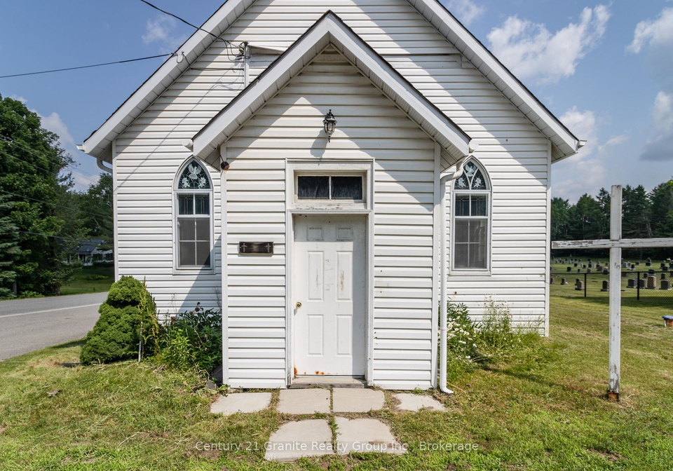 10961-highway-118-algonquin-highlands-ontario-x12266931