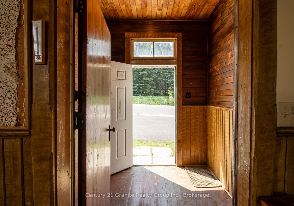 10961-highway-118-algonquin-highlands-ontario-x12266931