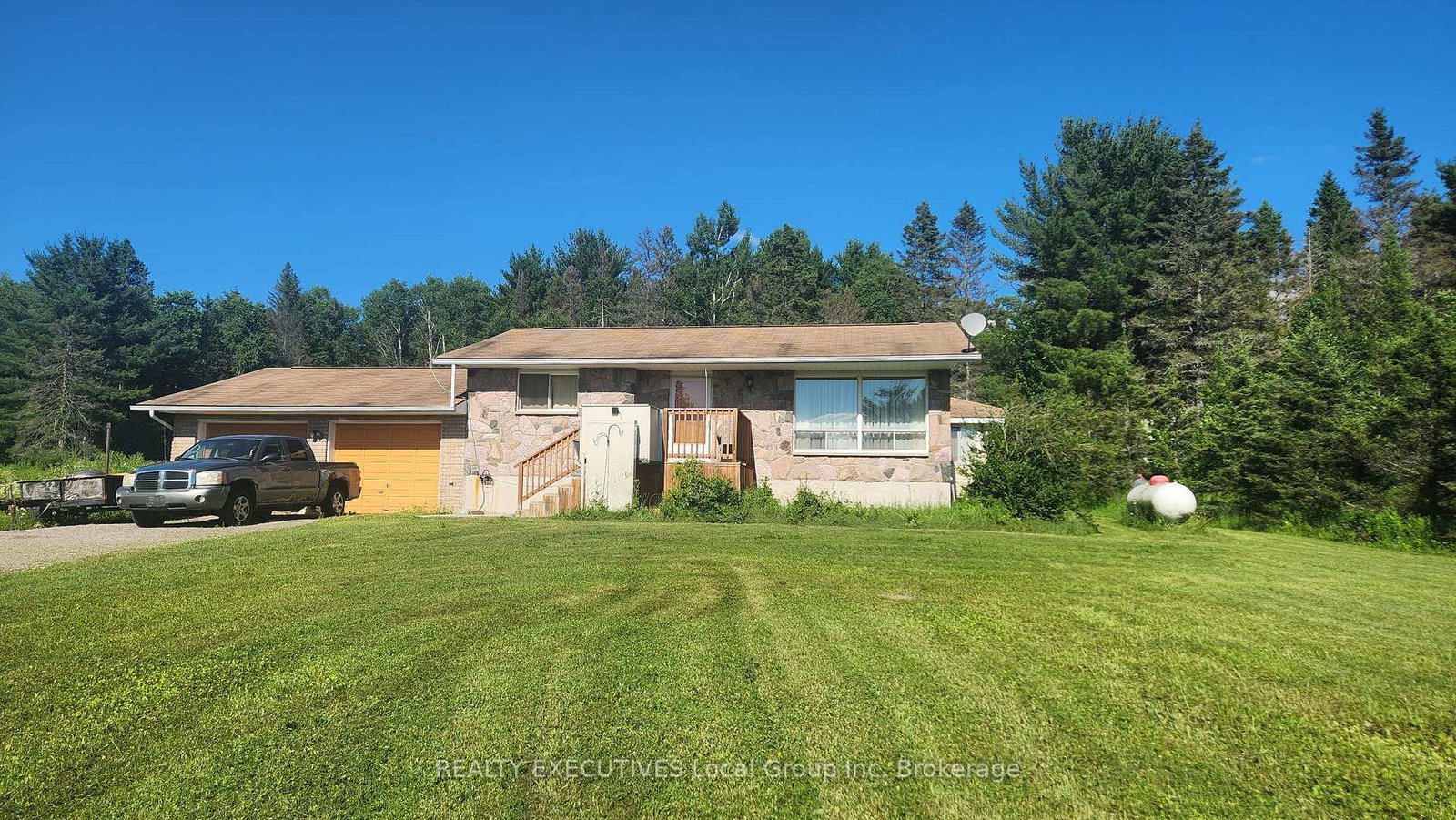 512-maple-hill-road-powassan-ontario-x12267019