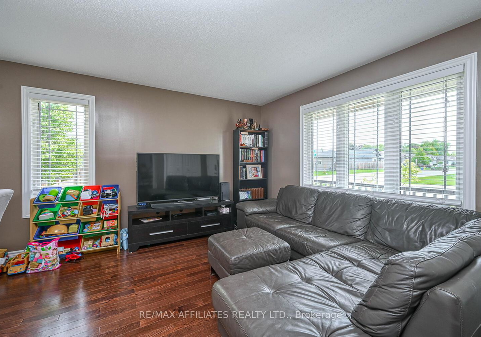 30-lee-avenue-smiths-falls-ontario-x12267109