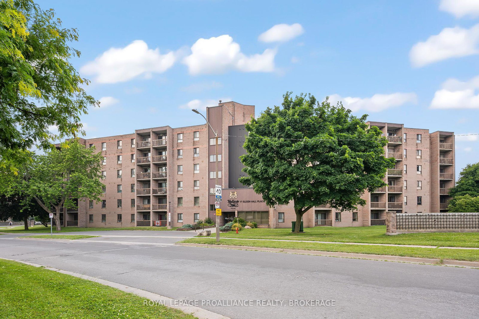 17-eldon-hall-place-kingston-ontario-x12267846