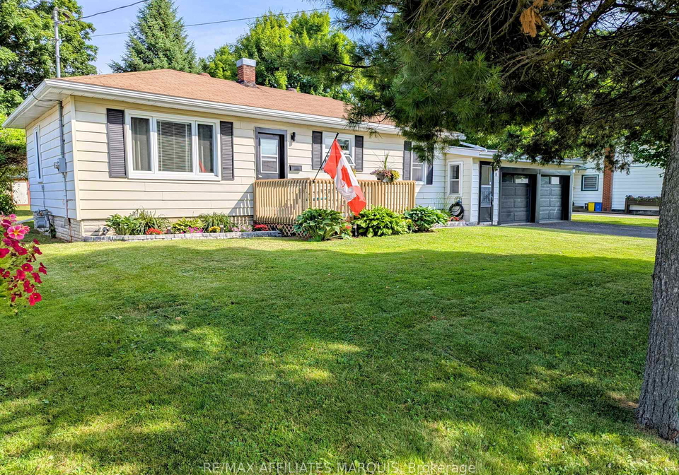 18-dean-street-montague-ontario-x12268031