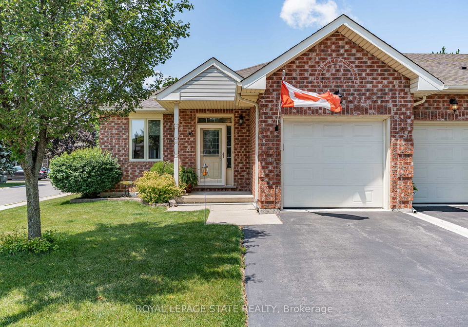 36-twentyplace-boulevard-hamilton-ontario-x12268089