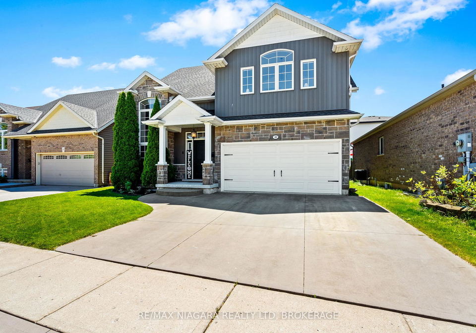 10-corbin-street-st-catharines-ontario-x12268213