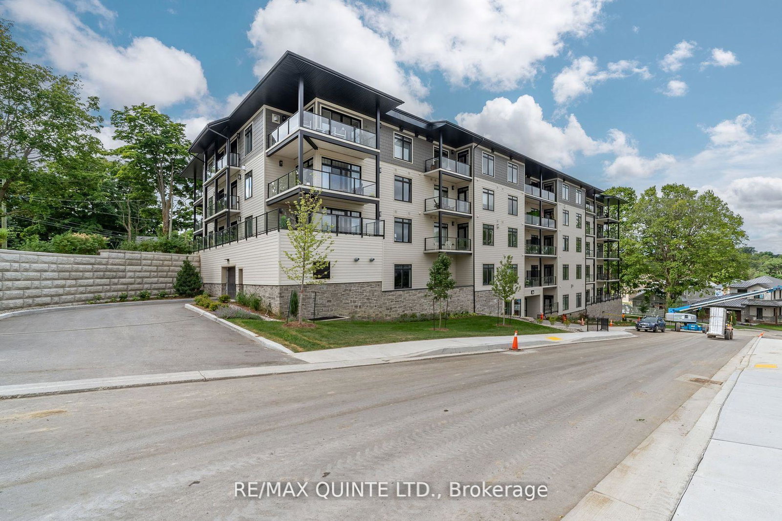 17-cleave-avenue-prince-edward-county-ontario-x12268394