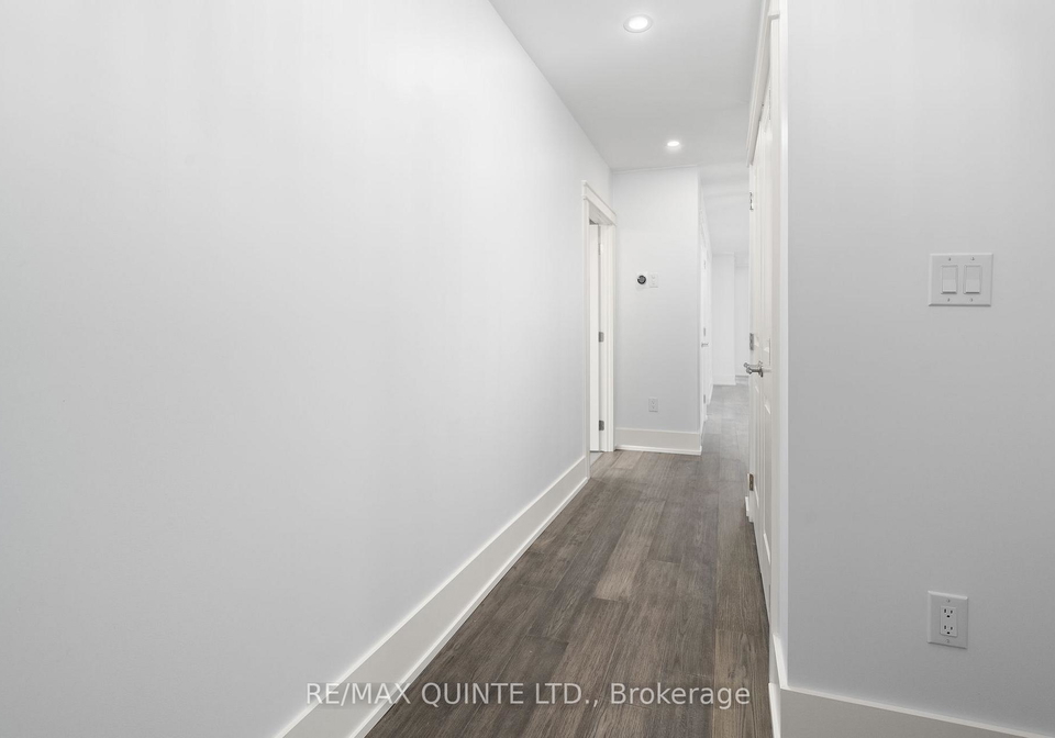 17-cleave-avenue-prince-edward-county-ontario-x12268400