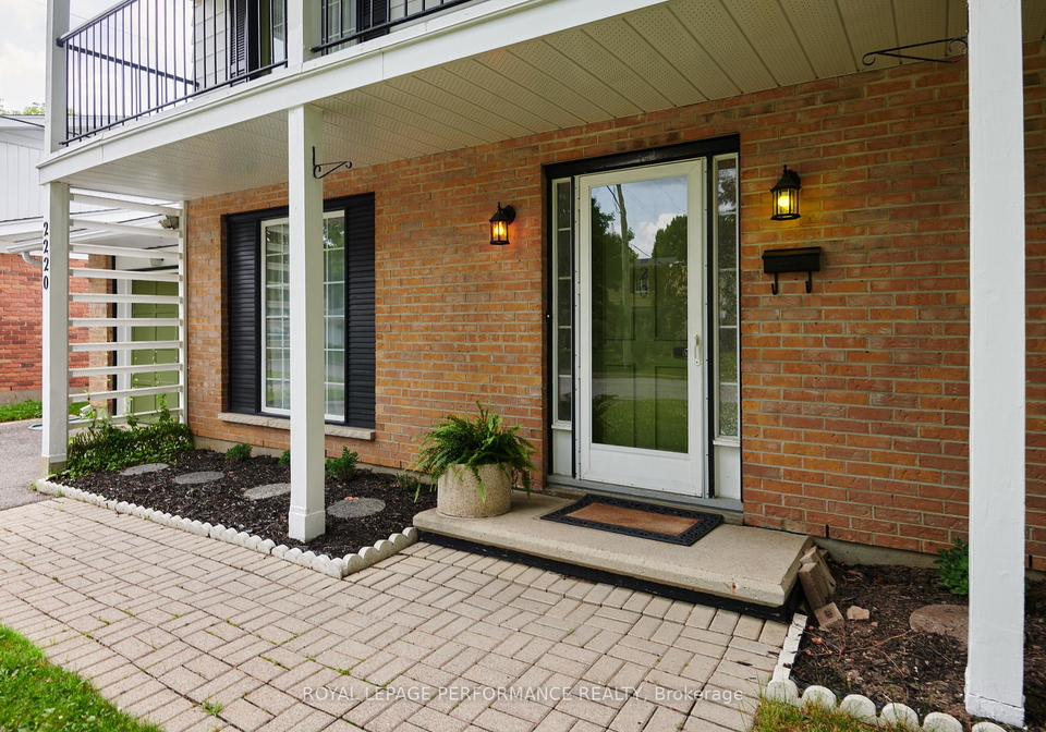 2220-quinton-street-ottawa-ontario-x12268584