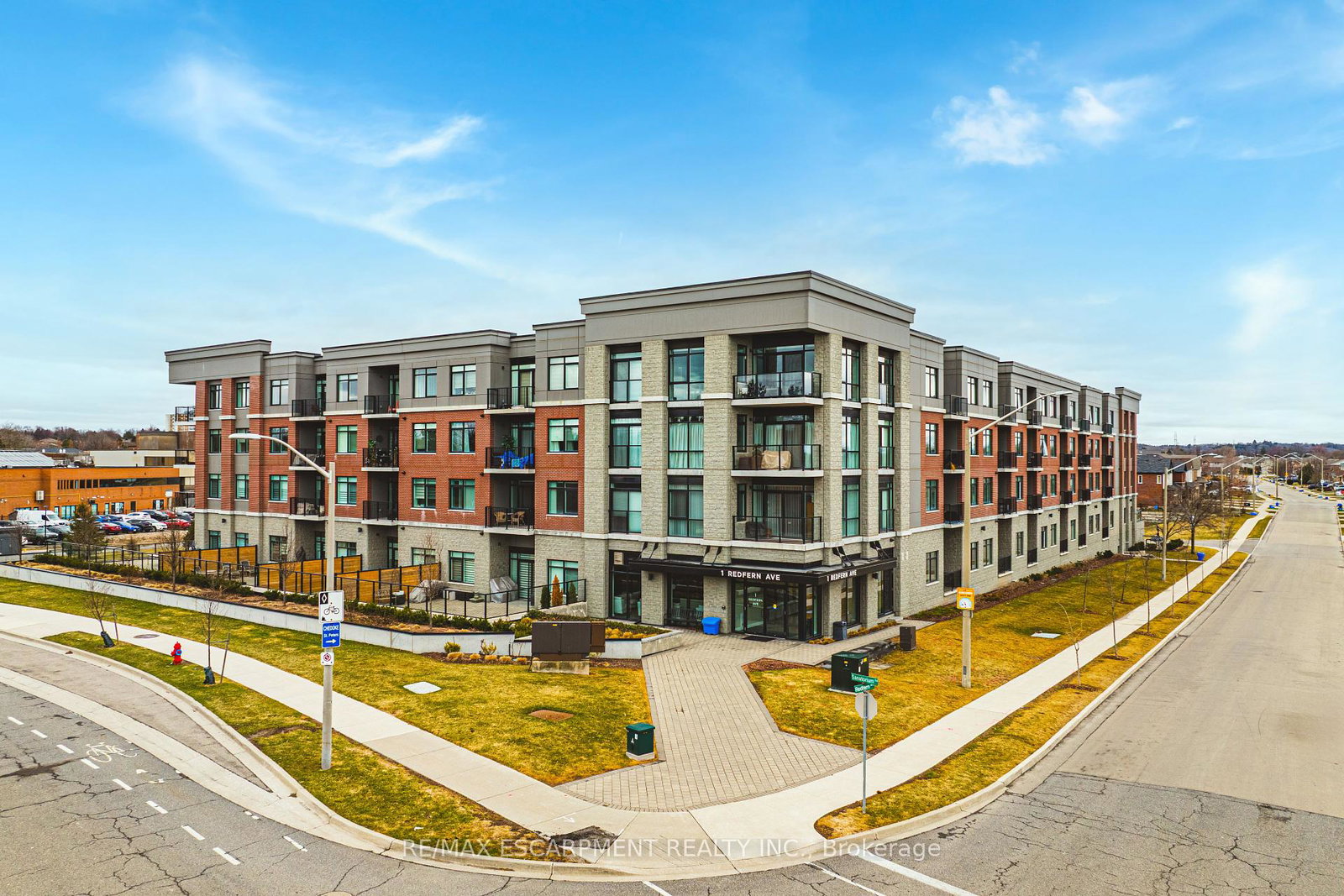1-redfern-avenue-hamilton-ontario-x12268658