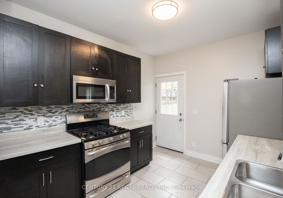 112-maplewood-avenue-hamilton-ontario-x12268701